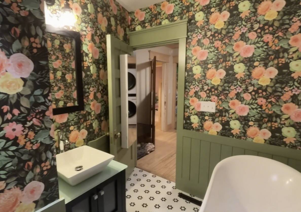 A 100-Year-Old House For $1: The Amazing Renovation That Changed Everything_15