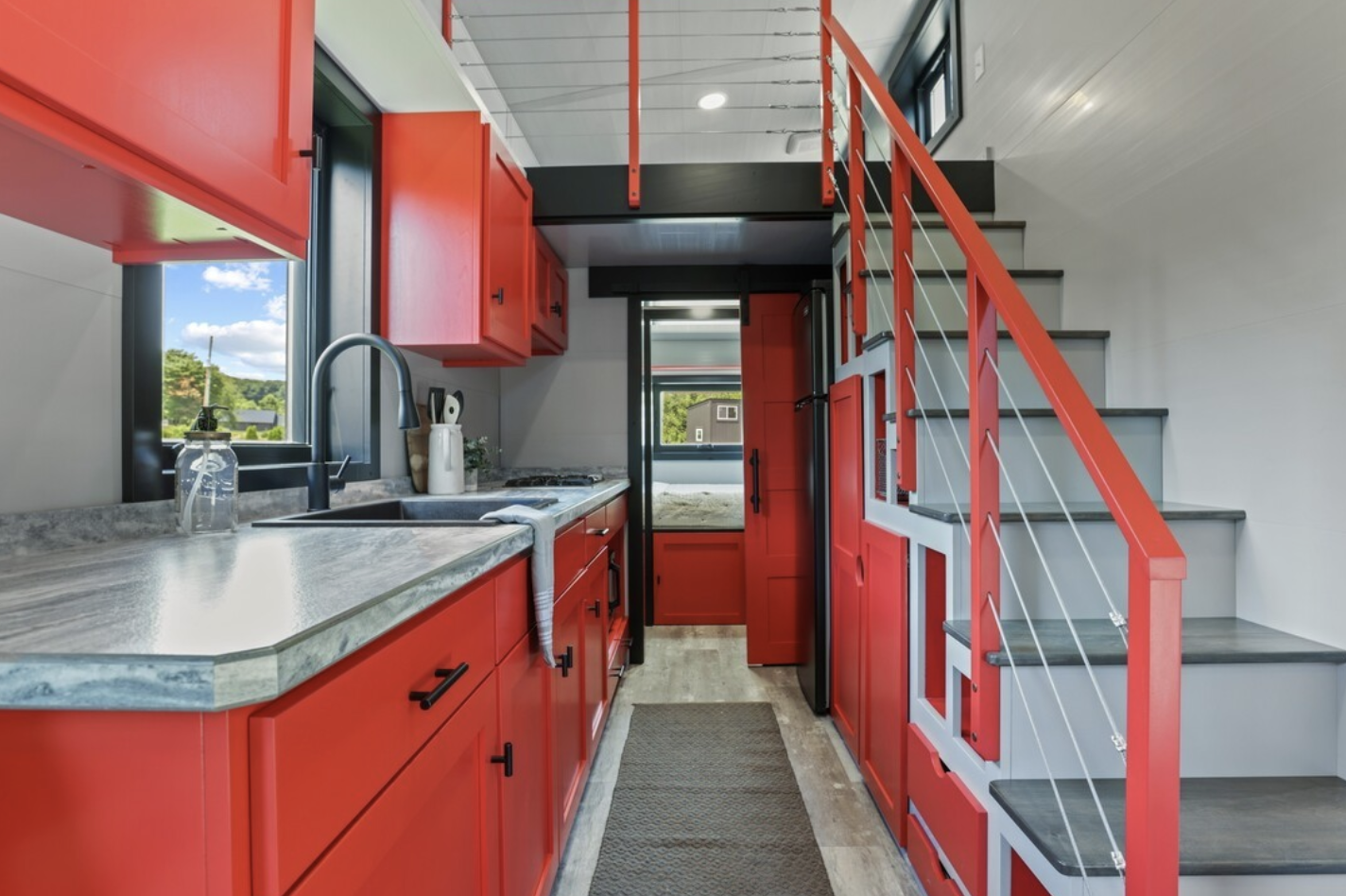 How 290 Sq Ft Of Wooden Bliss Can Change Your Idea Of Cozy Living_14