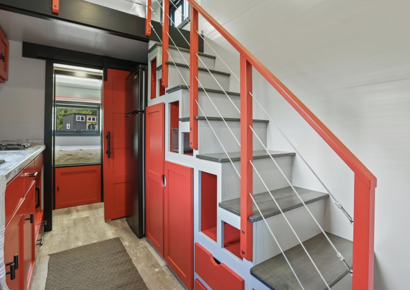 How 290 Sq Ft Of Wooden Bliss Can Change Your Idea Of Cozy Living_17