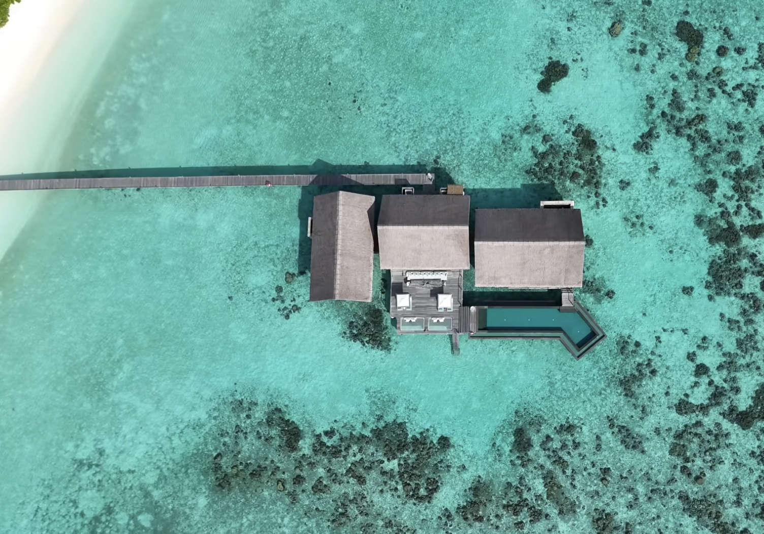 inside-a-50-000-night-5-acre-maldives-private-island-resort-11