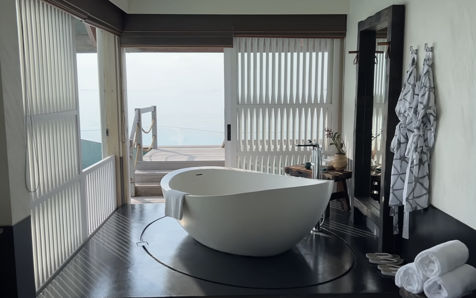 inside-a-50-000-night-5-acre-maldives-private-island-resort-16