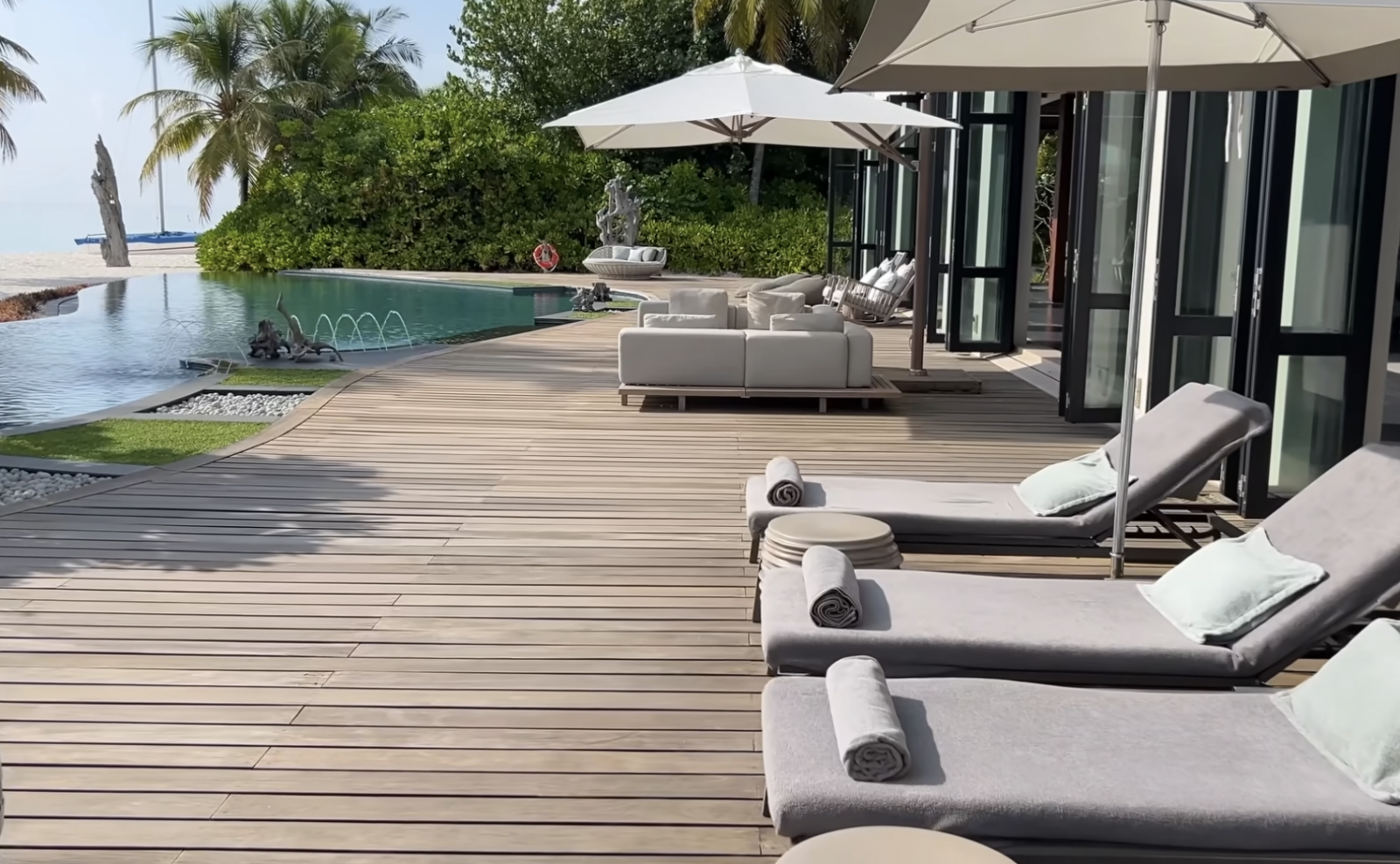 inside-a-50-000-night-5-acre-maldives-private-island-resort-6