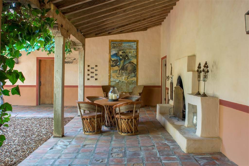 Inside Clint Eastwood's Stunning $9.75M Pebble Beach Estate_2
