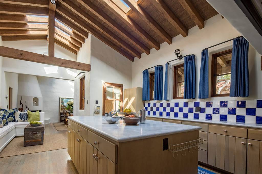 Inside Clint Eastwood's Stunning $9.75M Pebble Beach Estate_7