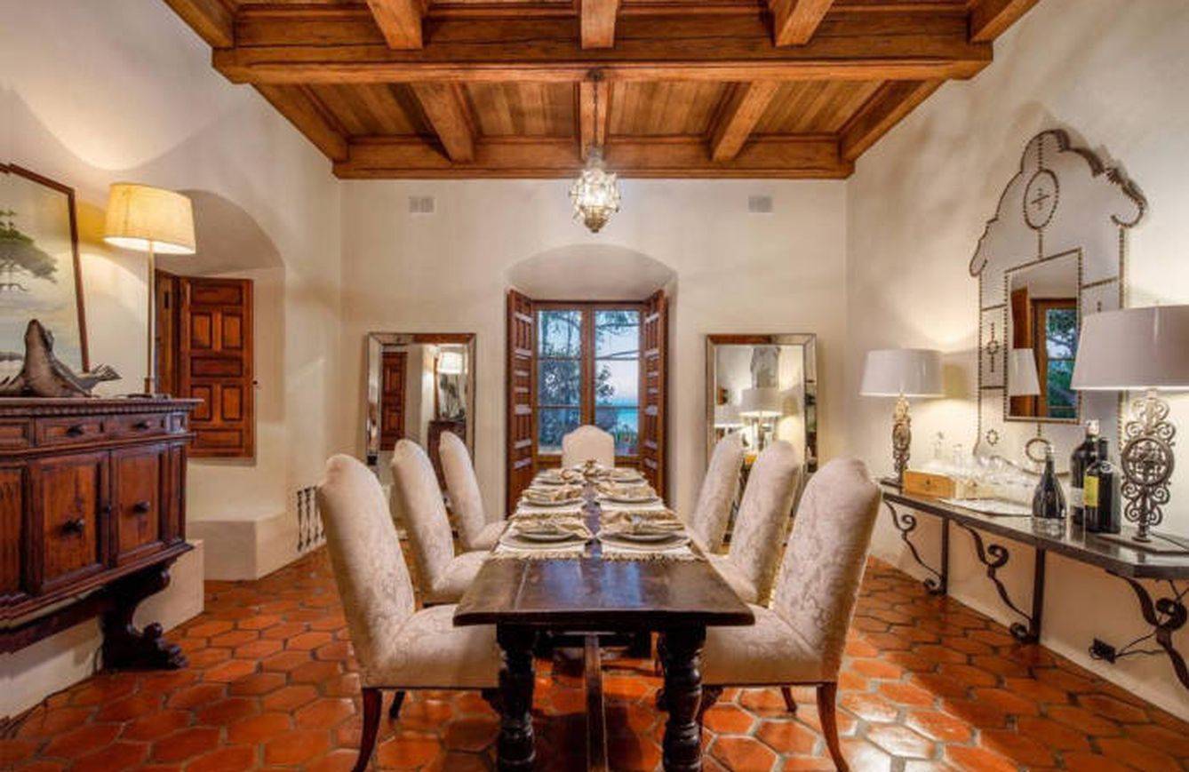 Inside Clint Eastwood's Stunning $9.75M Pebble Beach Estate_8