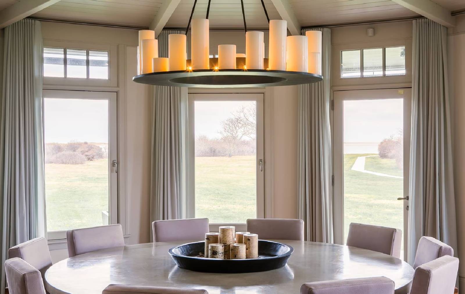 Inside Look: A Tour of The Obamas' $12M New House_4