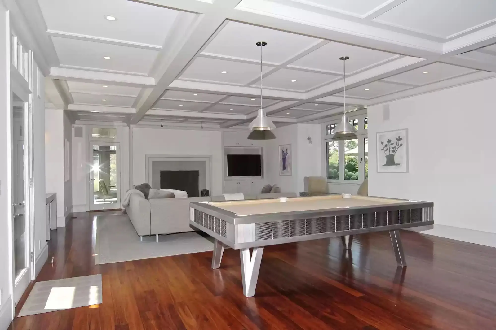 Peek Inside The Obamas' $12M Waterfront Estate_34