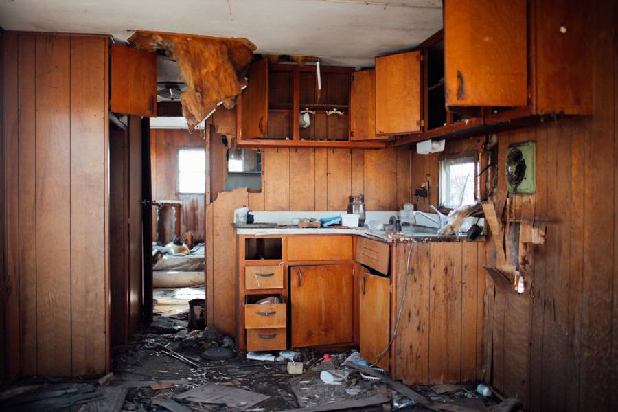 Son Inherits Abandoned Trailer, Discovers Father's Web Of Lies Unraveling_2