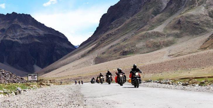 World's 25 Most Dangerous Roads You Should Avoid Crossing_22