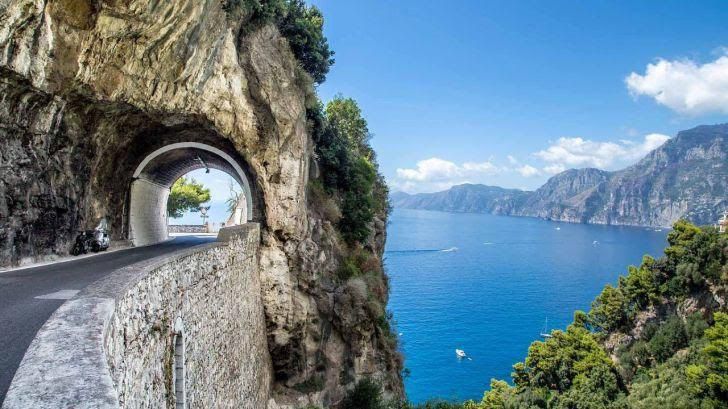 World's 25 Most Dangerous Roads You Should Avoid Crossing_4