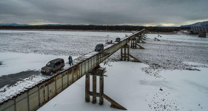 World's 25 Most Dangerous Roads You Should Avoid Crossing_5