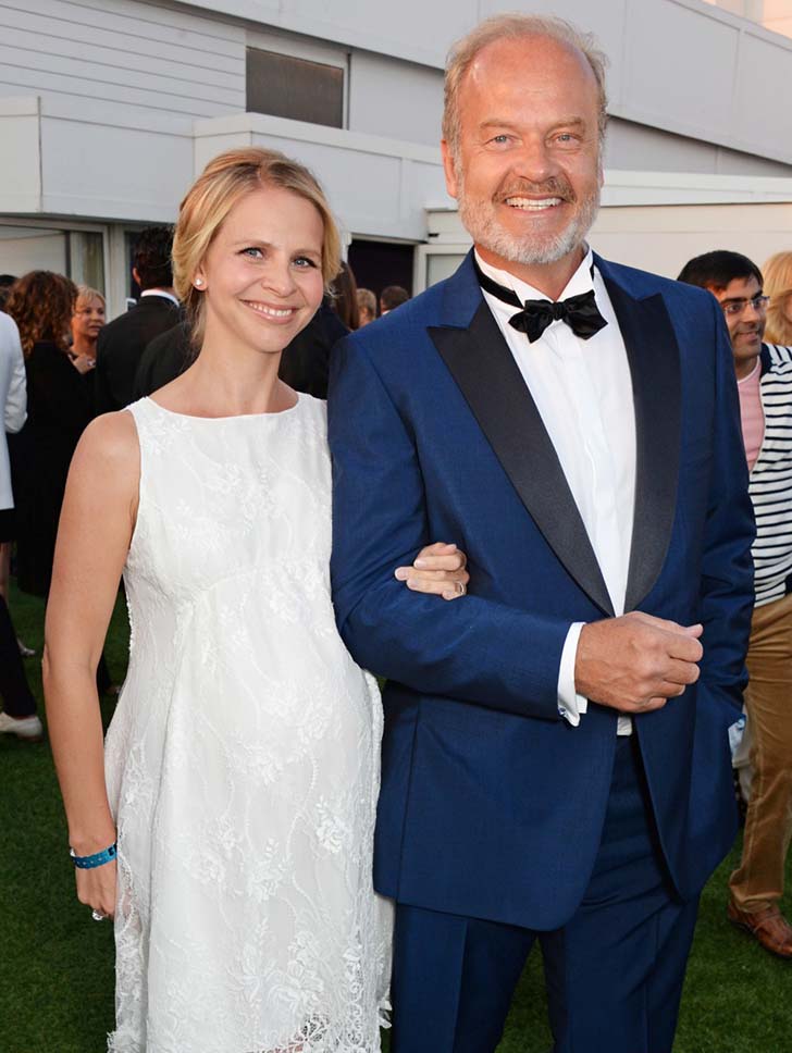 10-celebrities-that-married-their-biggest-fans_10