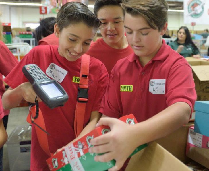 11 Years After Boy Sent Shoebox Gift, He Receives A Life-Changing Message_8