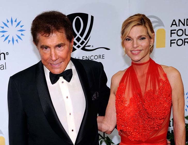 15-stunning-wives-of-the-worlds-richest-men_11