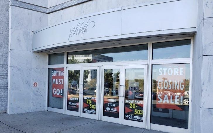 20 Beloved Stores You Have To Say Goodbye To In 2020_14