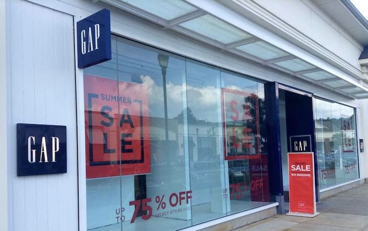 20 Beloved Stores You Have To Say Goodbye To In 2020_2