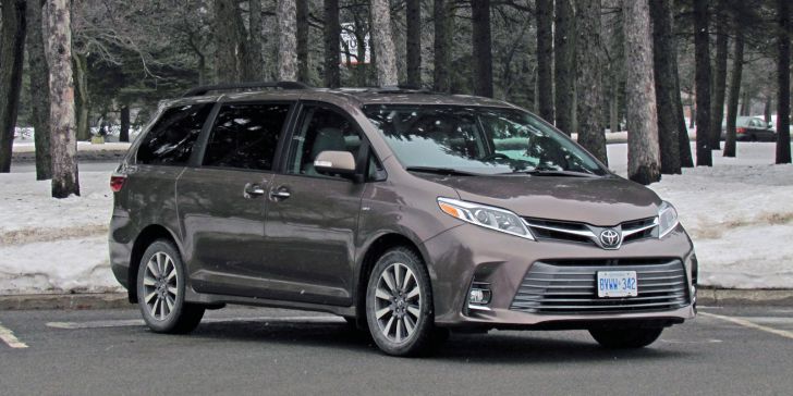 21 Cars That Can Last Over 250,000 Miles_19