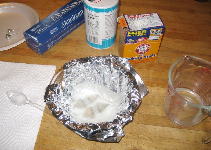 23 Incredible Uses Of Aluminum Foil_6