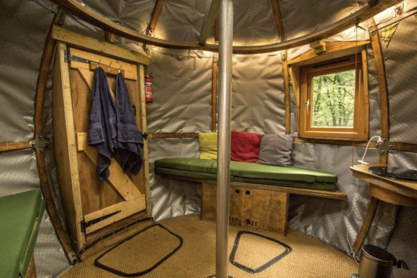 A 210-Sq. Ft. Tiny House: Its Interior Will Blow Your Mind!_13