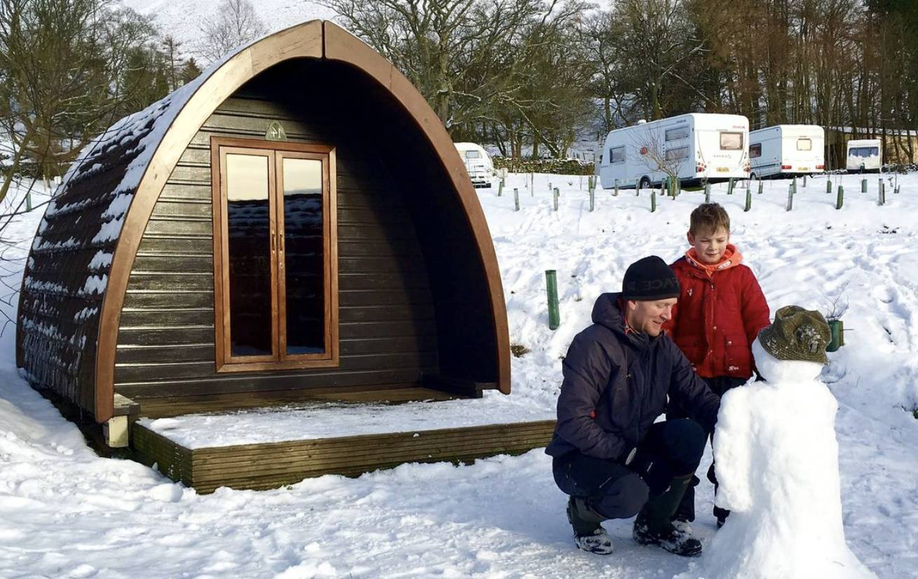 A Tiny 20-Sqm Cabin Hides An Amazing Interior. Check It Out!_6