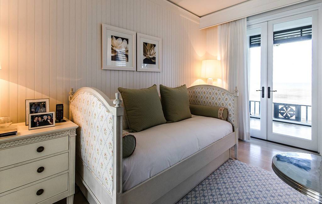 Celine Dion's Majestic $27M Waterfront Mansion: A Tour of Luxury_7
