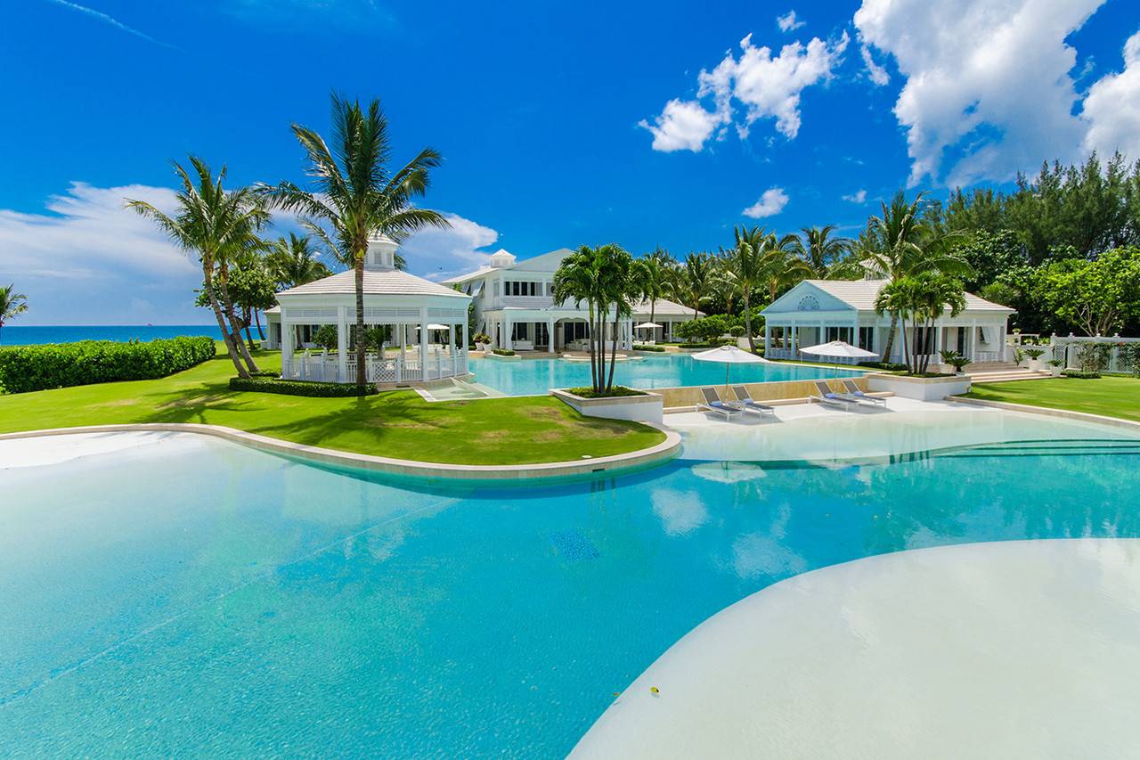 Celine Dion's Majestic $27M Waterfront Mansion: A Tour of Luxury_8