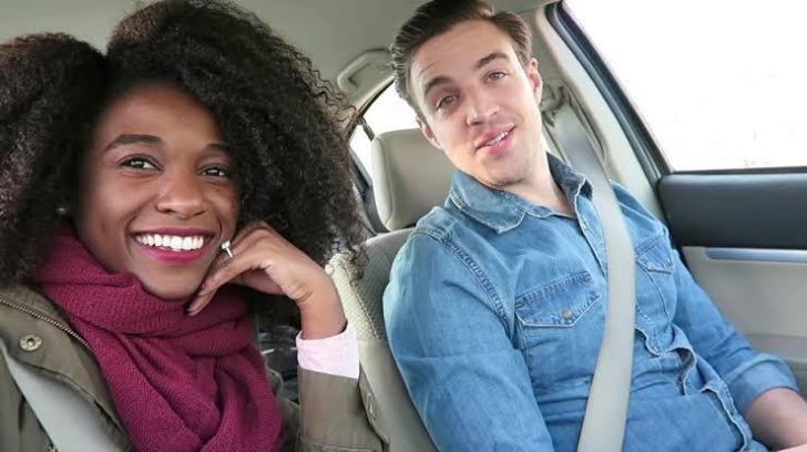 Couple Confused When Selfie Goes Viral Until They Read The Comments_19