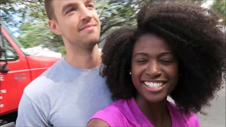 Couple Confused When Selfie Goes Viral Until They Read The Comments_22