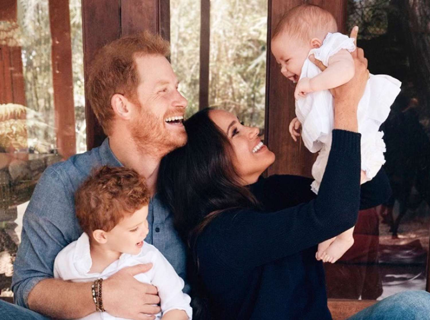 Harry And Meghan Finally Shares Photos Of Their Kids - Be The First To See!_14