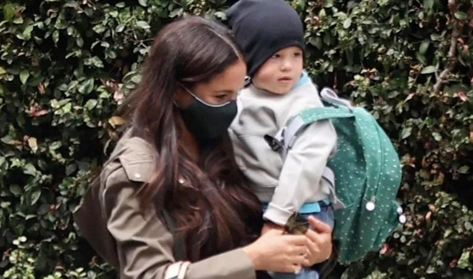 Harry And Meghan Finally Shares Photos Of Their Kids - Be The First To See!_19