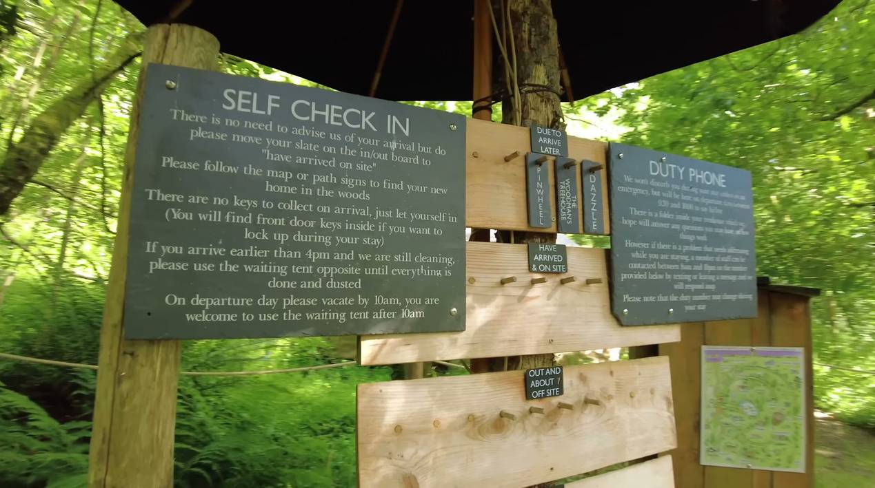 he-stayed-in-a-670-a-night-treehouse-but-wasn-t-expecting-this-inside-3
