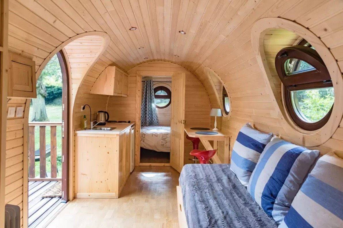 Inside This 240-Square-Foot Trailer House With The Biggest Hearts_13