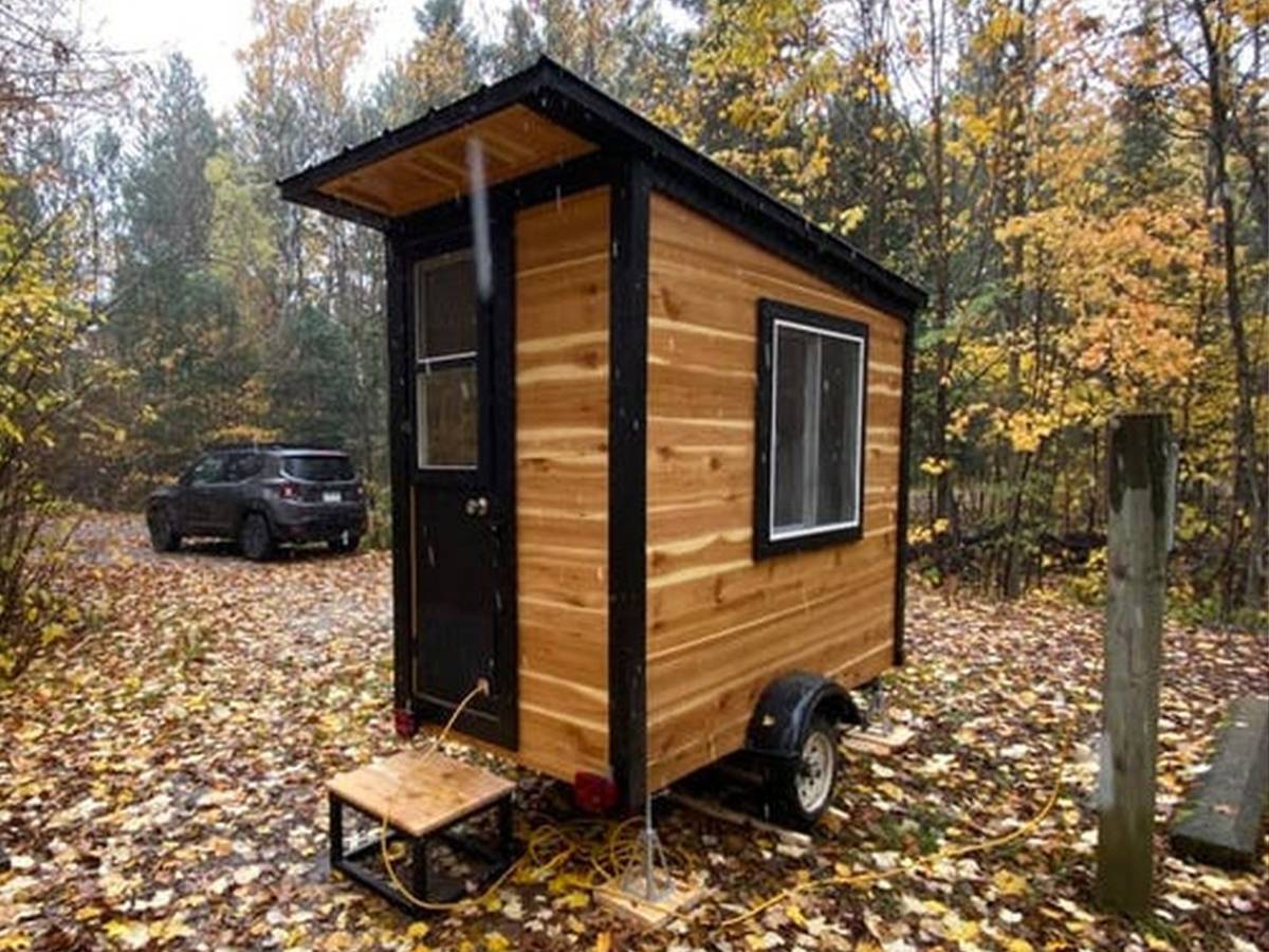 Inside This 240-Square-Foot Trailer House With The Biggest Hearts_8