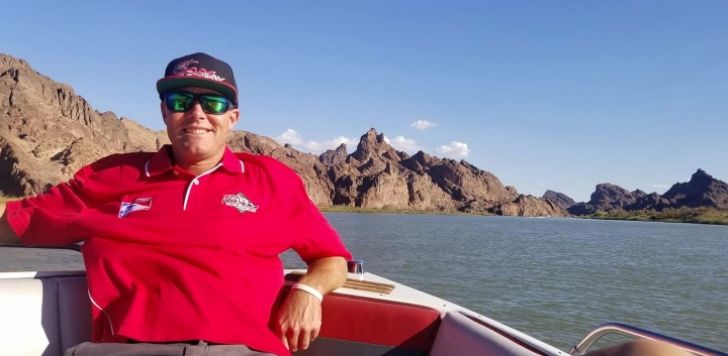 Man Noticed A Strange Hole In Lake But Never Expected This_12