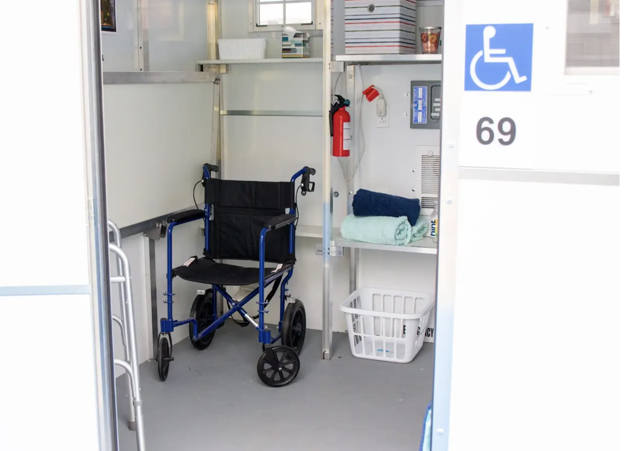 No Longer Homeless! Explore His New Shelter In The Tiny House Village_6