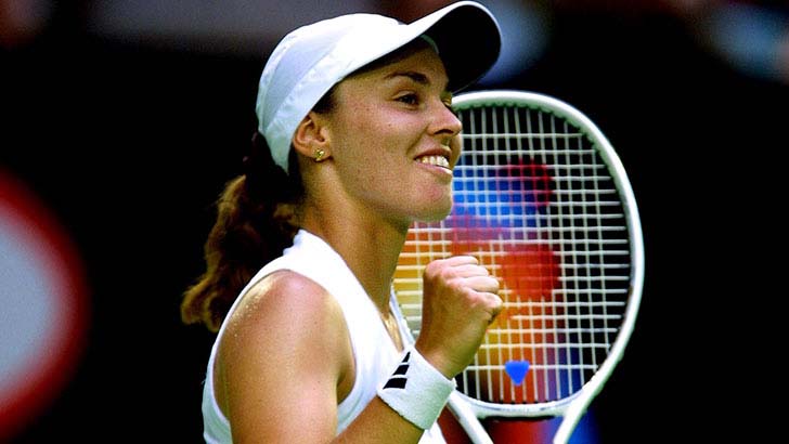 these-22-attractive-women-make-tennis-a-beautiful-scenery_16