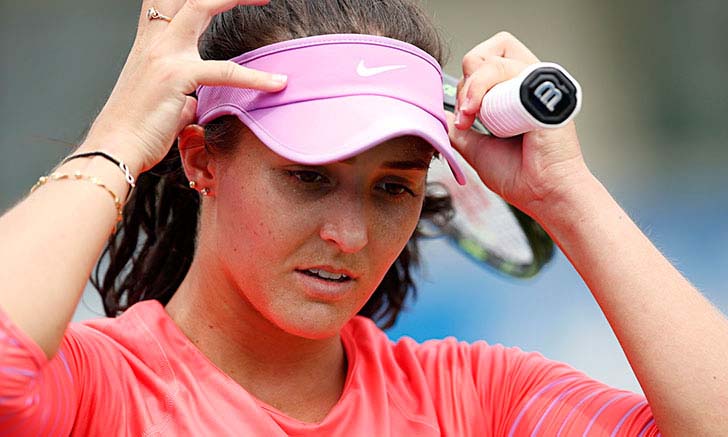 these-22-attractive-women-make-tennis-a-beautiful-scenery_5
