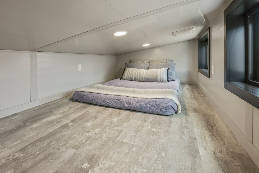 This Tiny House Is Only 240 Sq. Ft., Here's How It Looks Inside!_14