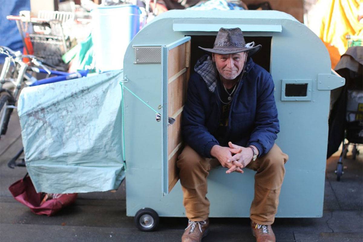 This Tiny House Is Only 240 Sq. Ft., Here's How It Looks Inside!_9