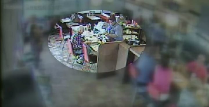 When A Waffle House Waitress Did This, She Didn't Expect A Customer To Record It_12