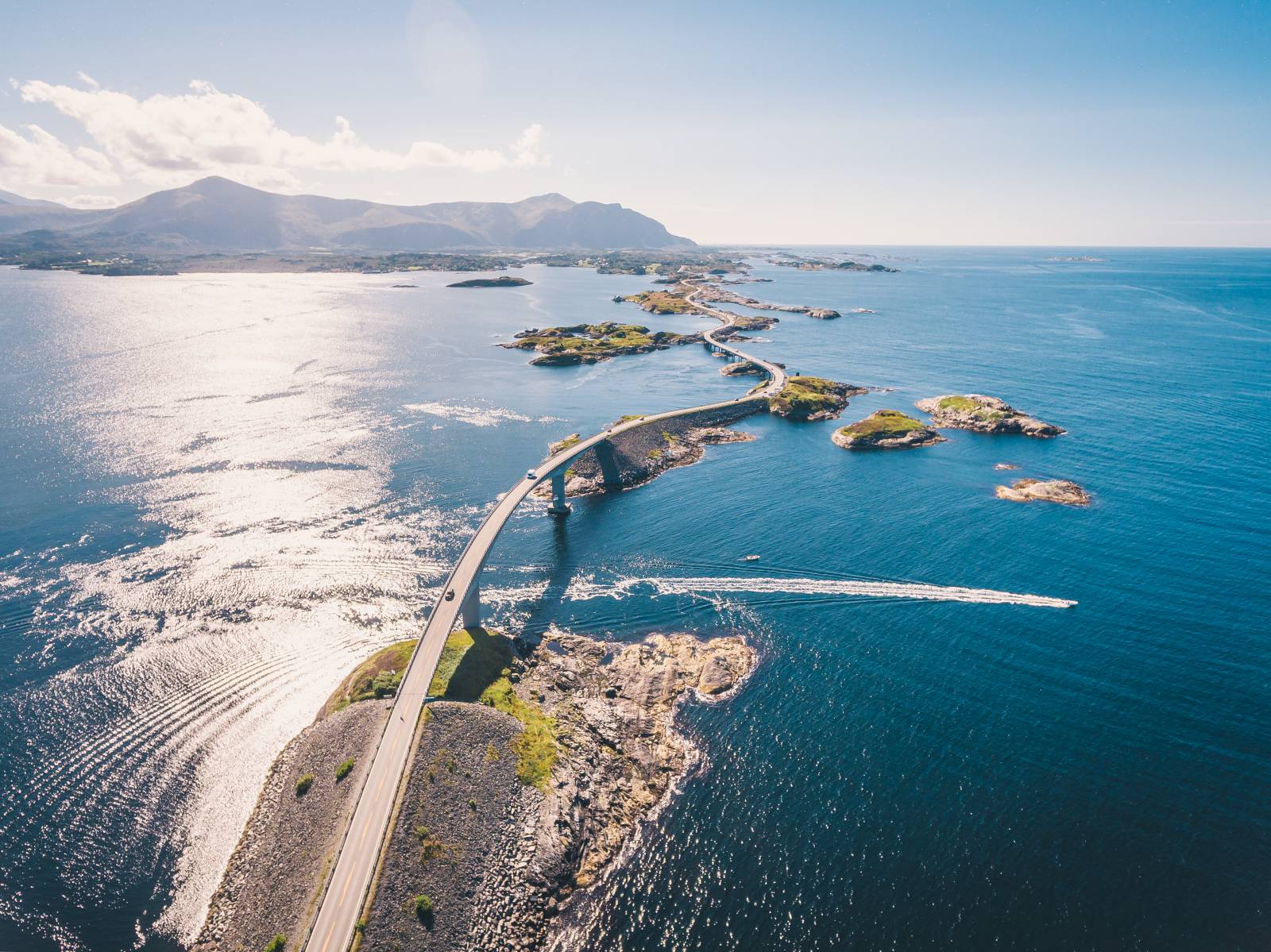 World's 22 Most Dangerous Bridges You Should Avoid Crossing_1
