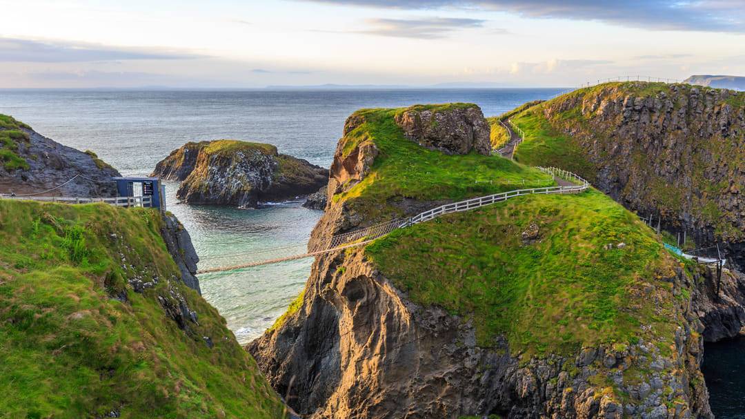 World's 22 Most Dangerous Bridges You Should Avoid Crossing_11