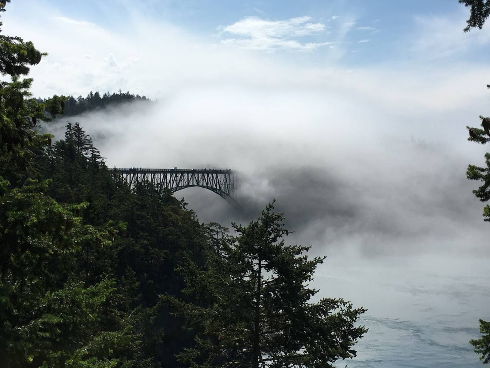 World's 22 Most Dangerous Bridges You Should Avoid Crossing_9